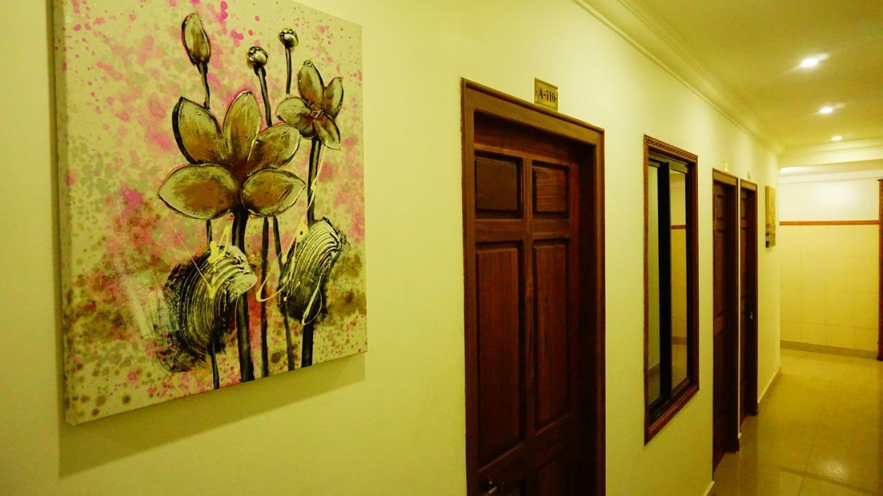 Thayamkery'S Royal Inn Kochi Zewnętrze zdjęcie