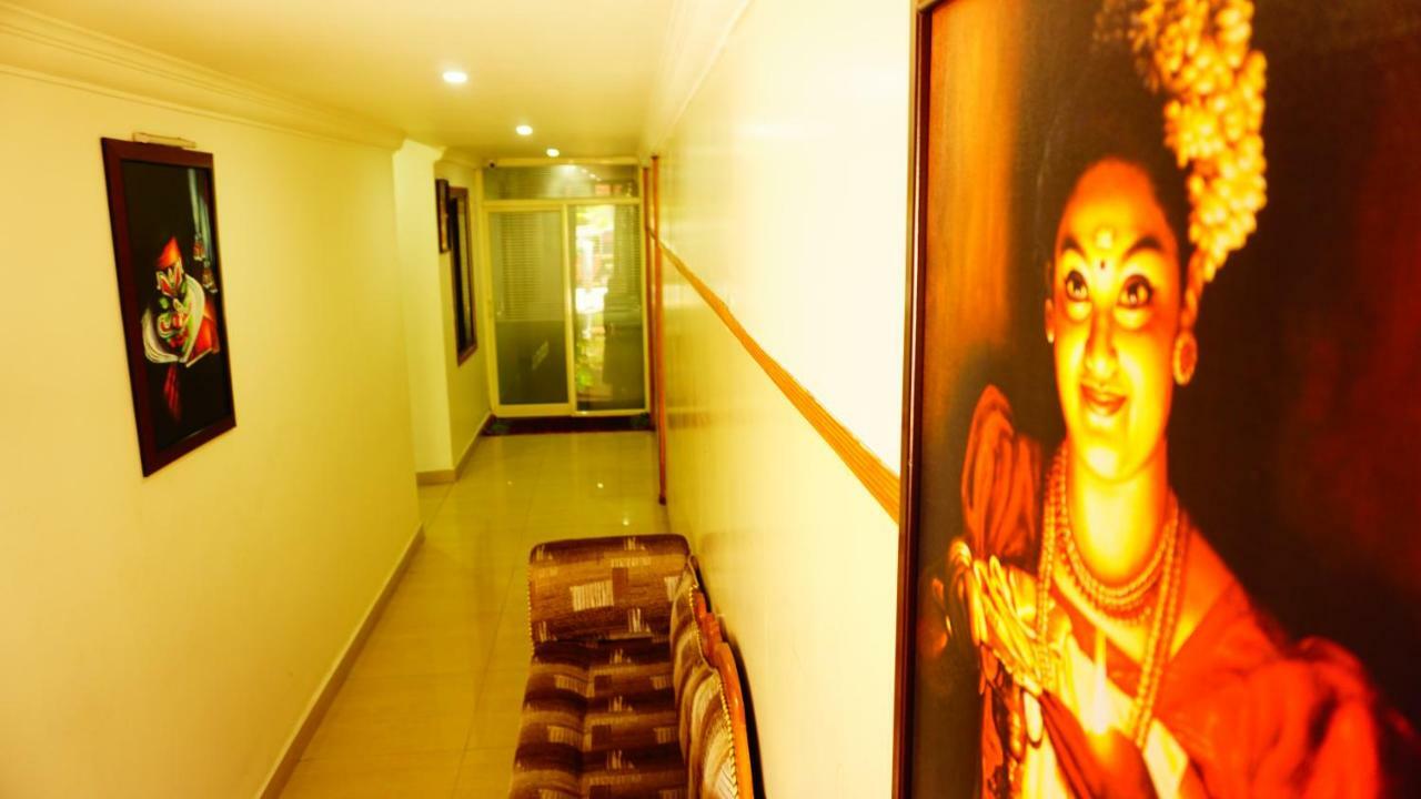 Thayamkery'S Royal Inn Kochi Zewnętrze zdjęcie