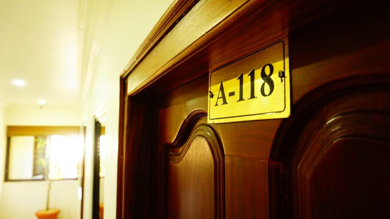Thayamkery'S Royal Inn Kochi Zewnętrze zdjęcie
