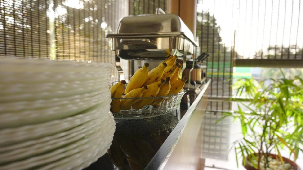 Thayamkery'S Royal Inn Kochi Zewnętrze zdjęcie
